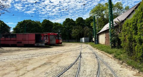 Dostawa i wbudowanie 2 sztuk rozjazdów tramwajowych z manualnymi mechanizmami nastawczymi wraz z dostawą i wymianą torów na terenie Zajezdni Tramwajowej Gdańsk-Nowy Port