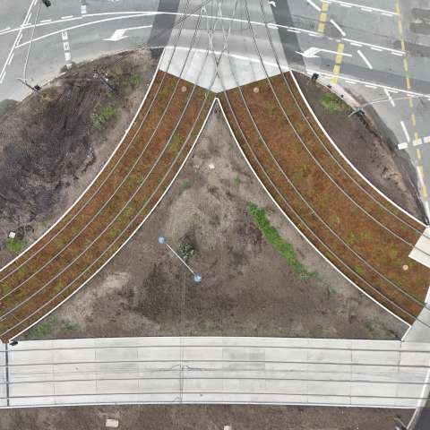 Remont torowiska tramwajowego i peronów przystankowych na pl. Zawiszy w Warszawie